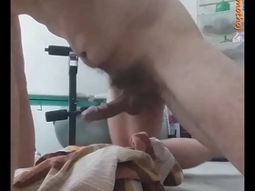 Sexy naked man is jerking off on blanket (tom ondra motho)